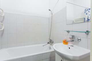 Апартаменты Apartment near Botanical Garden Киев Апартаменты-13