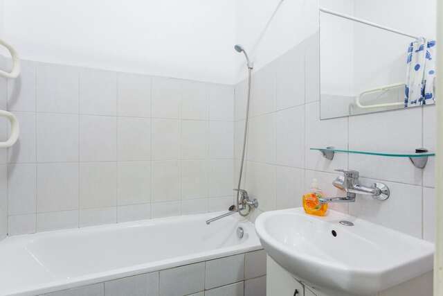 Апартаменты Apartment near Botanical Garden Киев-15